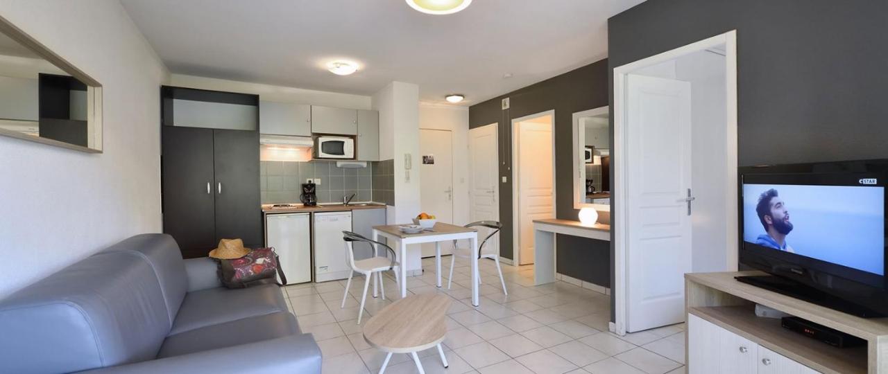 Le Jardin De Babylone "Reserve Aux Couples Uniquement" Agde Exterior foto